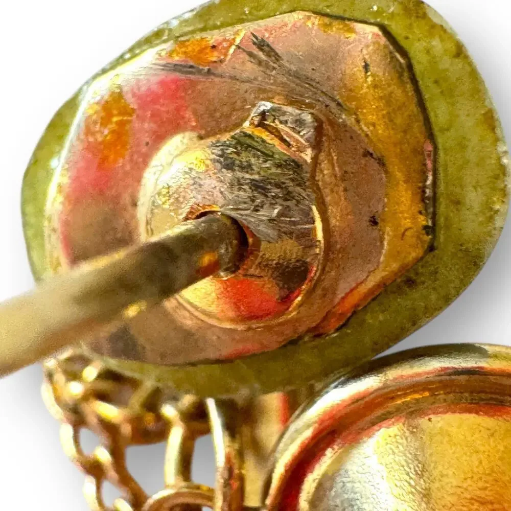 Vintage Round Gold Tone Jade Green Prong Set Center Stone Tie Tack/Pin Jadeite